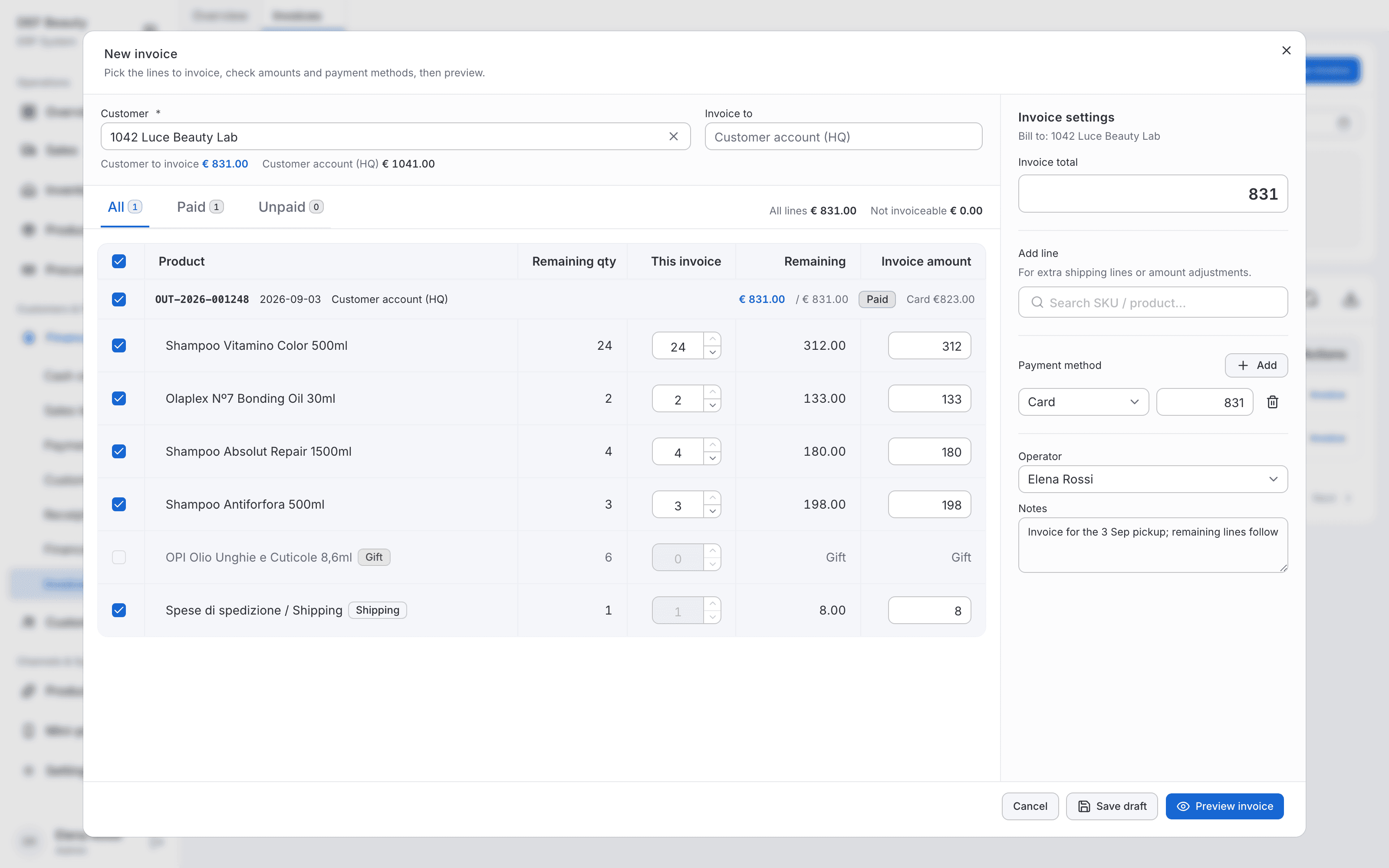 New invoice dialog for Luce Beauty Lab: the paid order's lines with remaining quantity, quantity on this invoice and editable invoice amounts, the gift line unselected, and a shipping line included. Invoice settings on the right show an €831 total, card payment, operator and notes.